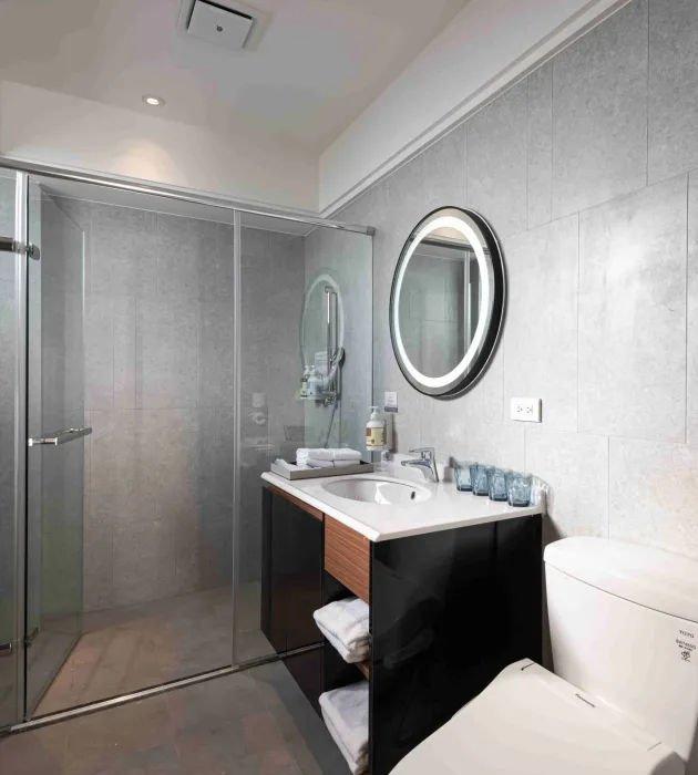 Deluxe Quad Room 1